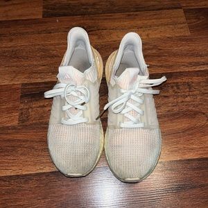 Adidas Ultraboost | size 8 |